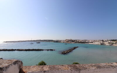 Giulia: Sky, Water Resources, Blue, Water, Body Of Water, Waterway, Sea, Horizon, Coast, Coastal And Oceanic Landforms