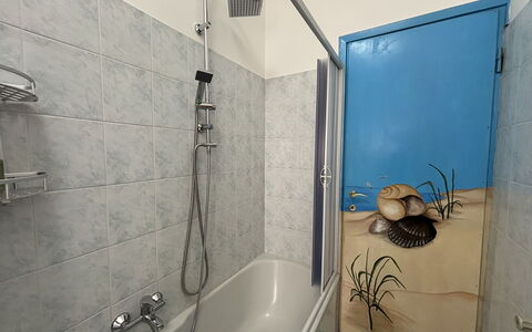 Casa Mimin, Vista Mare, Adults Only, Sanremo: Plumbing Fixture, Wall, Bathroom, Flooring, Floor, Interior Design, Plumbing, Tap, Tile, Shower
