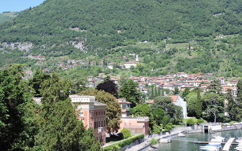 Casa Molgisio: Mountainous Landforms, Tree, Mountain, Hill, Vegetation, Landscape, Highland, Hill Station, Residential Area, Bank
