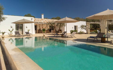 Villa Olivella: Estate, Villa, Landscaping, Swimming Pool, Hacienda, Resort