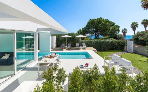 Villa Zora: Swimming Pool, Resort, Shade, Outdoor Furniture, Estate, Villa, Eco Hotel, Sunlounger, Hotel