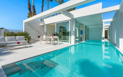 Villa Zora: Swimming Pool, Resort, Shade, Hotel, Eco Hotel, Villa, Penthouse Apartment, Leisure Centre