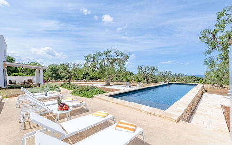 Villa Il Guaceto: Estate, Landscaping, Swimming Pool, Villa