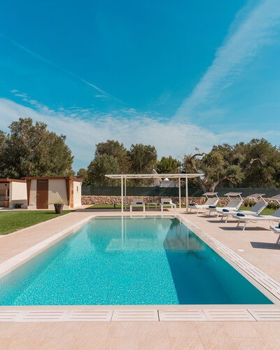 Villa Il Gelsomino: Swimming Pool, Resort, Composite Material, Estate, Shade, Thermae, Water Feature, Hacienda, Design, Villa