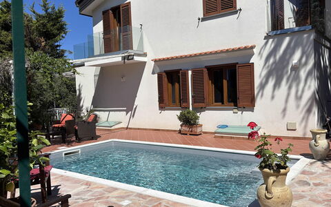 Villa Ava: Swimming Pool, Composite Material, Resort, Flowerpot, Houseplant, Shade, Eco Hotel, Balcony, Outdoor Furniture, Tile