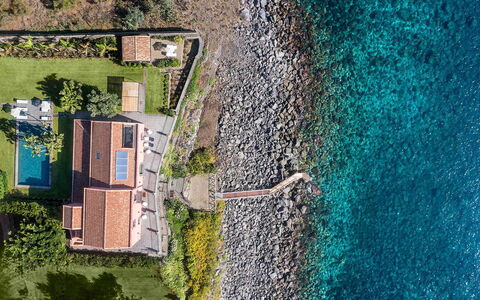 Villa Pozzillo: Water, Coastal And Oceanic Landforms, Sea, Coast, Ocean, Estate, Shore, Bay, Resort, Tropics