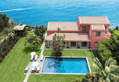 Villa Pozzillo: Swimming Pool, Resort, Estate, Sea, Eco Hotel, Leisure, Villa, Ocean, Mansion, Seaside Resort