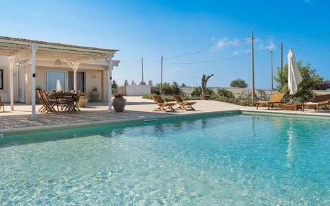 Villa Camporeale: Swimming Pool, Resort, Estate, Shade, Villa, Eco Hotel, Hacienda, Hotel, Outdoor Furniture