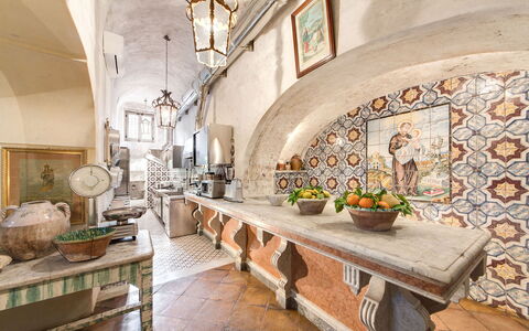 Villa San Giacomo: Interior Design, Porcelain, Chair, Tile, Serveware, Kitchen & Dining Room Table, Houseplant, Dishware, Dining Room, Kitchen