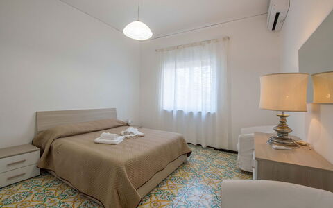 Apartment Alan: Floor, Flooring, Bedroom, Interior Design, Bed, Wood, Bed Sheet, Ceiling, Bedding, Room