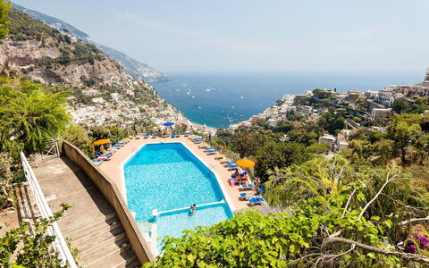 Casa Dorothea 2: Resort Town, Swimming Pool, Resort, Mountain Village, Seaside Resort
