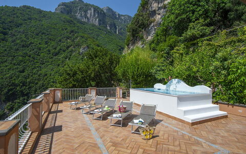 Casa Gioia: Mountainous Landforms, Mountain, Hill, Mountain Range, Swimming Pool, Resort, Hill Station, Valley, Eco Hotel, Ridge