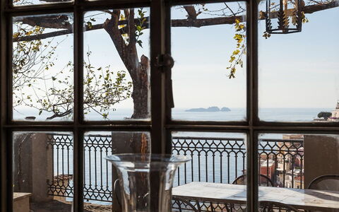 Casa la Sponda: Wood, Furniture, Iron, Chair, Balcony, Metal, Sea, Glass, Shade, Ocean