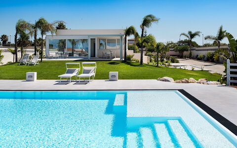 Casa Sunshine: Swimming Pool, Resort, Eco Hotel, Outdoor Furniture, Leisure, Shade, Villa, Estate, Hotel