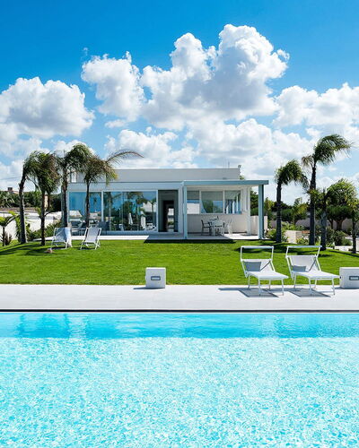 Casa Sunshine: Swimming Pool, Resort, Estate, Eco Hotel, Villa, Mansion, Shade, Hotel, Landscaping