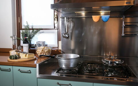 Verbano: Kitchen, Kitchen Appliance, Major Appliance, Countertop, Kitchen Stove, Stove, Home Appliance, Gas Stove, Cooktop