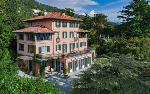 Villa Camilla: Building, Residential Area, Facade, Apartment, Home, House, Human Settlement, Mixed-Use, Balcony, Condominium
