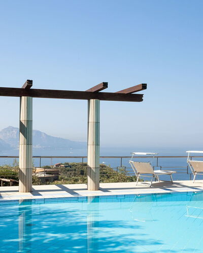 Villa Felicia: Swimming Pool, Resort, Outdoor Furniture, Eco Hotel, Shade, Leisure, Sunlounger, Chair, Resort Town, Umbrella