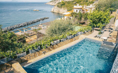 Villa Heart: Water, Body Of Water, Swimming Pool, Resort, Coastal And Oceanic Landforms, Coast, Sea, Eco Hotel, Resort Town, Shore