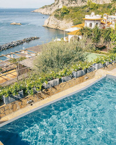 Villa Heart: Water, Body Of Water, Swimming Pool, Resort, Coastal And Oceanic Landforms, Coast, Sea, Eco Hotel, Resort Town, Shore