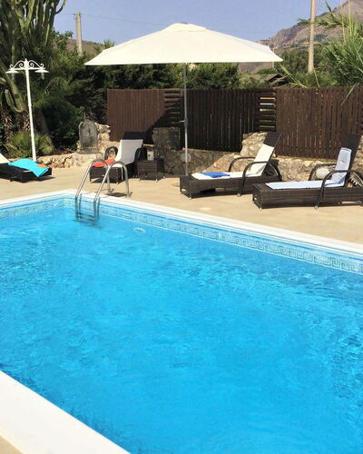 Villa Isabella: Swimming Pool, Resort, Outdoor Furniture, Furniture, Leisure, Composite Material, Umbrella, Sunlounger, Eco Hotel, Chair