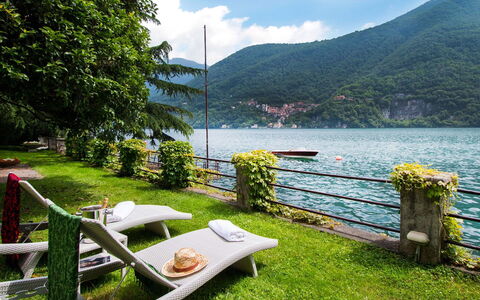Villa Traversi: Lake, Resort, Swimming Pool, Eco Hotel, Resort Town, Reservoir, Outdoor Furniture, Houseplant, Loch