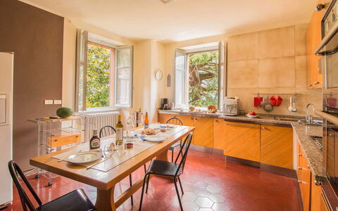Villa Traversi: Furniture, Interior Design, Flooring, Kitchen, Countertop, Wood, Floor, Kitchen Appliance, Ceiling, Major Appliance
