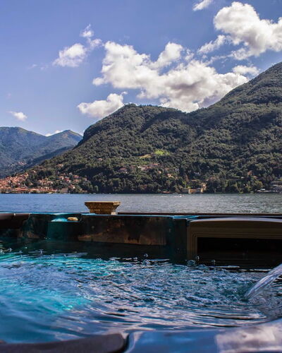 Villa Virginia: Water, Mountainous Landforms, Mountain, Hill, Mountain Range, Swimming Pool, Leisure, Boat, Resort, Hill Station