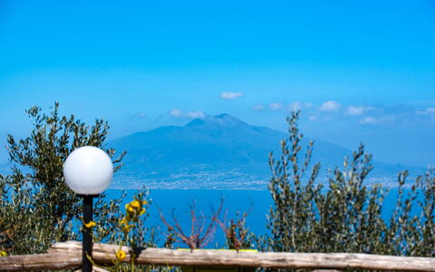 Villa Pandora: Sky, Horizon, Hill, Coastal And Oceanic Landforms, Sea, Hill Station, Mountain Range, Ocean, Coast, Ridge