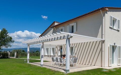 Villa Monsummano: Porch, Roof, Composite Material, Home, Awning, Shade, Outdoor Structure, Pergola, Outdoor Furniture, Patio