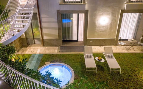 Suite Plumbago: Landscaping, Courtyard, Backyard, Swimming Pool, Eco Hotel, Houseplant