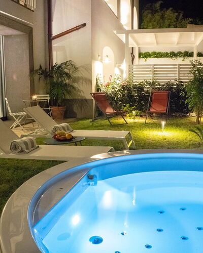 Suite Plumbago: Swimming Pool, Resort, Design, Houseplant, Hotel, Outdoor Furniture, Eco Hotel, Landscape Lighting, Courtyard