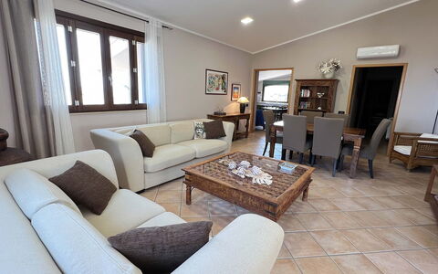 Villa Jamie: Furniture, Interior Design, Couch, Flooring, Floor, Table, Room, Living Room, Wood, Ceiling