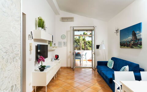 Ippocampo: Flooring, Interior Design, Furniture, Floor, Apartment, Room, Home, Couch, Ceiling, Living Room