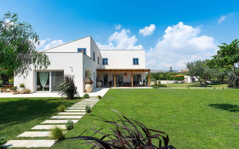 Villa Orangella: Home, House, Residential Area, Land Lot, Lawn, Estate, Shade, Garden, Yard