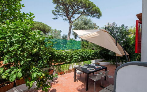 Apartment Amina: Shade, Outdoor Furniture, Garden, Chair, Outdoor Table, Yard, Balcony, Landscaping, Eco Hotel, Backyard