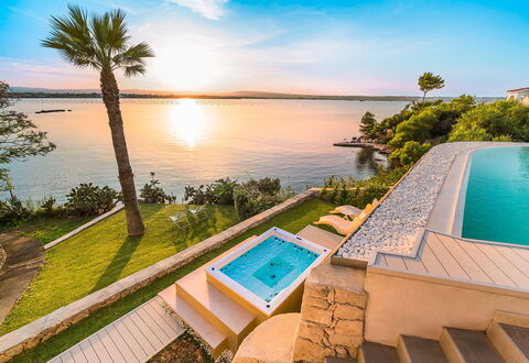 Sea Art Villa: Blue, Water, Body Of Water, Swimming Pool, Coastal And Oceanic Landforms, Resort, Coast, Sea, Lake, Leisure