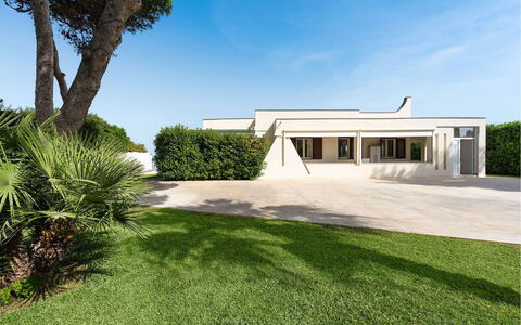 Villa Sea Star: Facade, Home, Architecture, Residential Area, Estate, Mansion, Shade, Garden, Landscaping, Villa