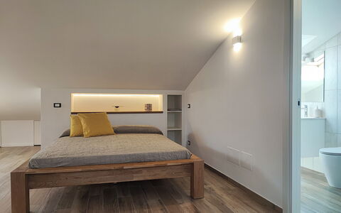 Casa Nadia: Furniture, Interior Design, Flooring, Floor, Wall, Bed, Bedroom, Wood Flooring, Wood, Ceiling