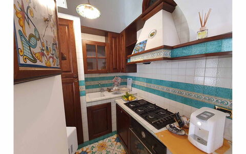 Casa Minori: Kitchen, Interior Design, Kitchen Stove, Flooring, Major Appliance, Kitchen Appliance, Gas Stove, Floor, Stove, Countertop