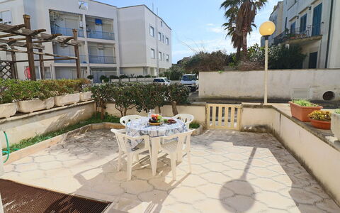 Cecilia: Balcony, Yard, Flowerpot, Houseplant, Courtyard, Outdoor Table, Outdoor Furniture, Fence