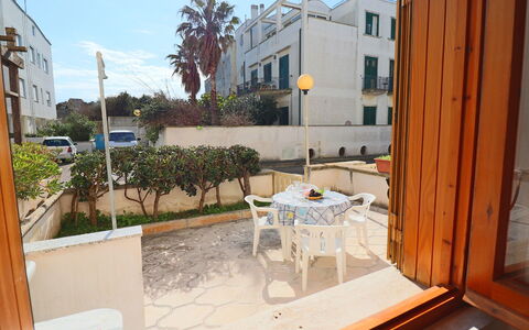 Cecilia: Apartment, Balcony, Houseplant
