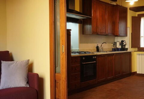 Terrazzino Margherita: Wood, Flooring, Interior Design, Floor, Furniture, Countertop, Brown, Room, Kitchen, Lighting