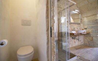Accommodation:&nbsp;La Limesa Suite