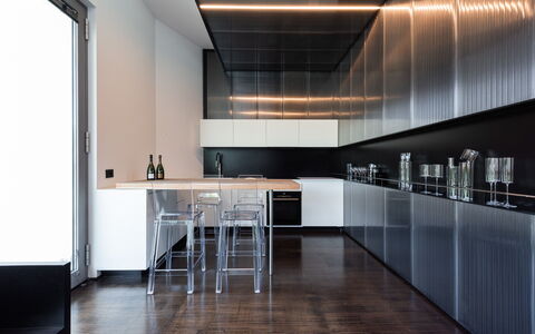 Villa Bilor Luxe: Interior Design, Furniture, Flooring, Kitchen, Ceiling, Floor, Lighting, Countertop, Chair, Kitchen Appliance