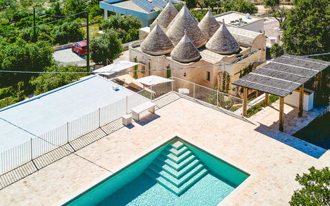 Trullo Emmebi Vista Valle D'Itria: Swimming Pool, Resort, Villa, Vacation, Hacienda, Resort Town