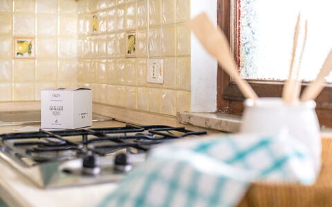 Veranda sul Conero: Kitchen, Kitchen Appliance, Kitchen Stove, Tile, Countertop, Stove, Gas Stove, Major Appliance, Cooktop, Home Appliance