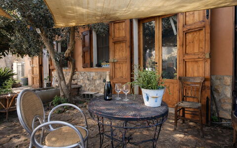 Ranch Salomonello: Furniture, Wood, Chair, Outdoor Furniture, Table, Outdoor Table, Flowerpot, Door, Kitchen & Dining Room Table, Flagstone