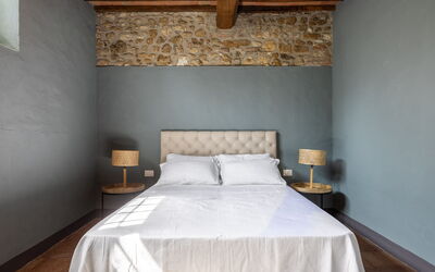 Accommodation:&nbsp;Pollera Nera