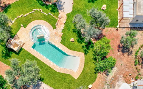 Le Camere di Corte Kalia by Raro Rooms: Swimming Pool, Garden, Backyard, Landscaping, Water Feature, Resort, Lawn, Yard, Estate, Hacienda